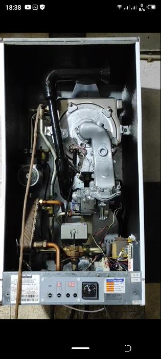 Продам газовый двухконтурный котел T6 Vailant,вайлант