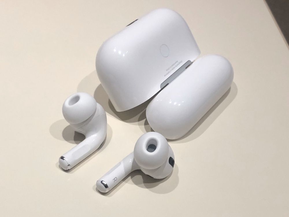 AirPods  PRO отдельно - левый, правый, кейс / оригинал