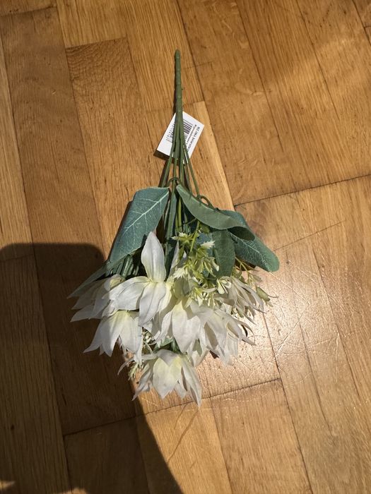 Bukiet sztucznych kwiatków