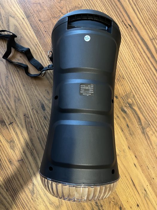 Продам блютуз колонку