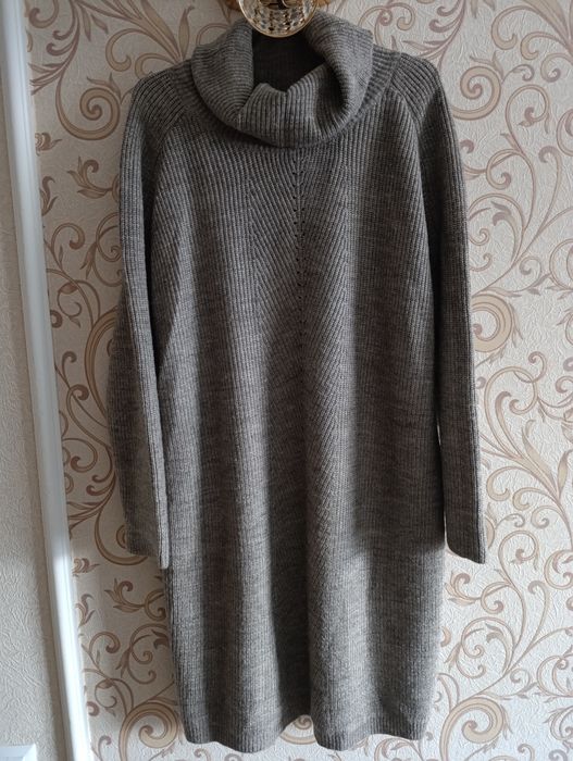 Тепла в'язана сукня