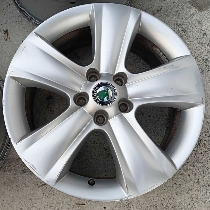 Alufelgi 17 5x112 Org Skoda 5L0 Karoq Yeti Octavia Superb VW Golf Seat