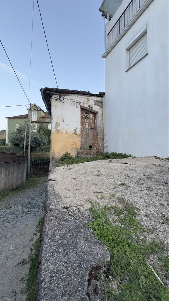 Casa em Ruína para Reconstrução | Donas – Fundão, Castelo Branco