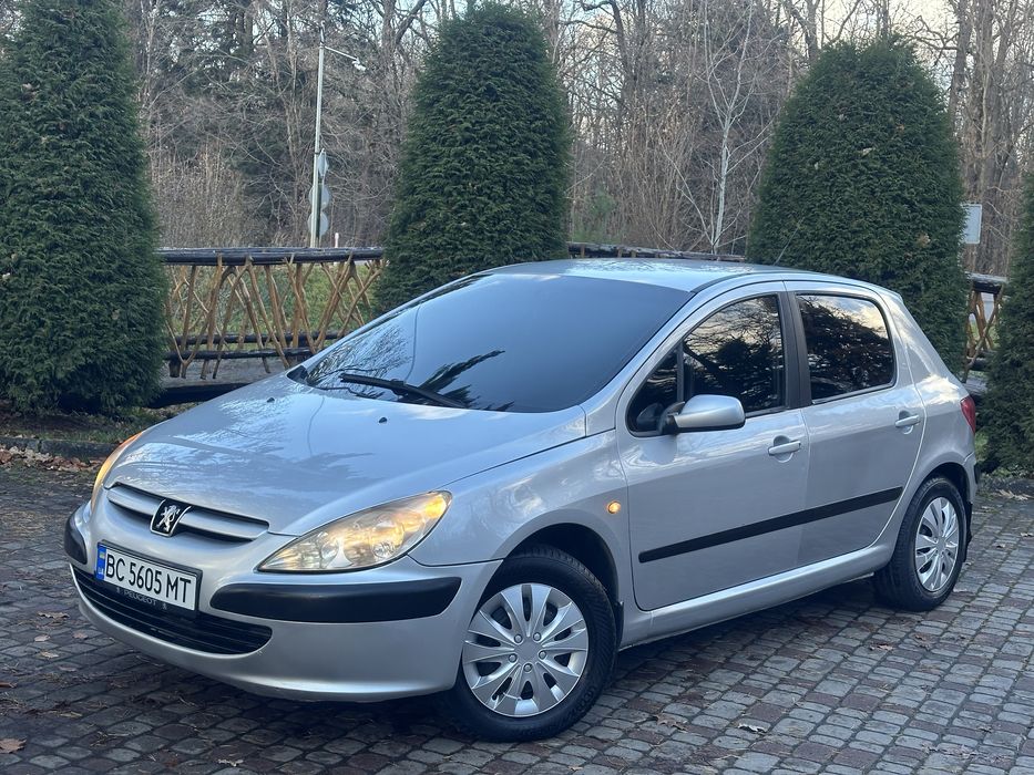 Peugeot 307 2002 року!
