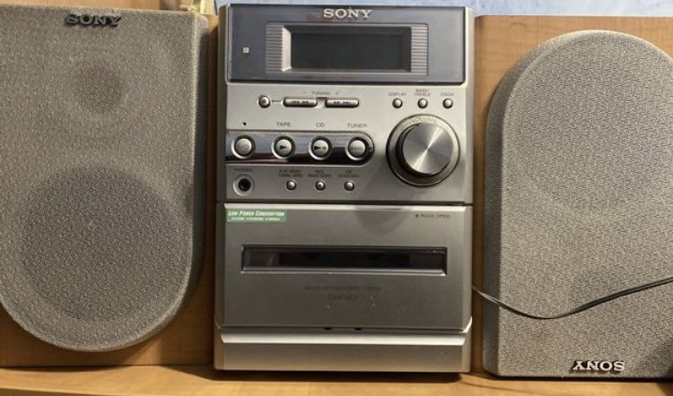 Музична станція Sony