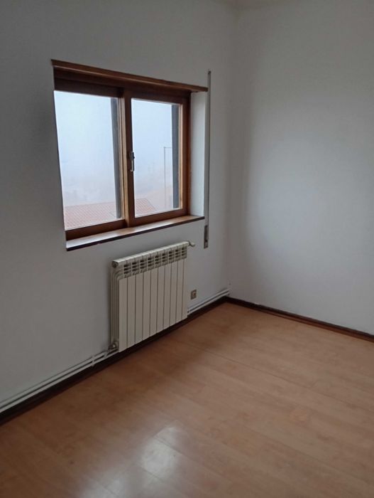 ARRENDA T2+ 2  Luminoso, boas áreas excelente localização