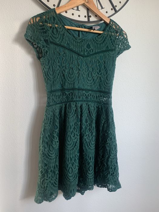 Vestido verde em renda