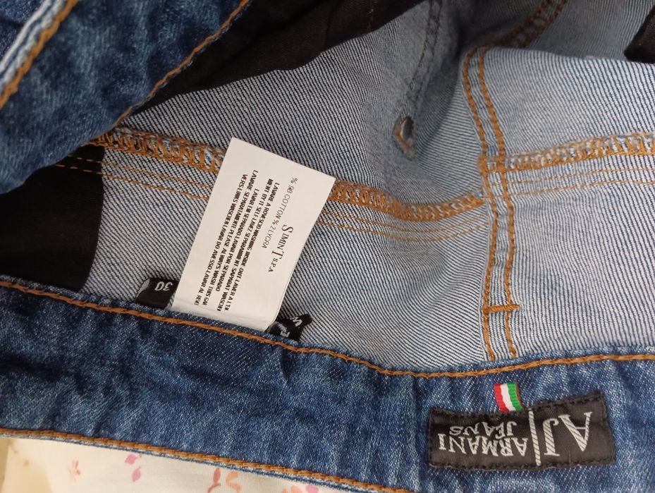 Jeansy Giorgio Armani