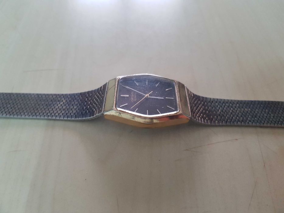 Zegarek nareczny ORIENT Quartz GP sprawny kolor zloty i czarny