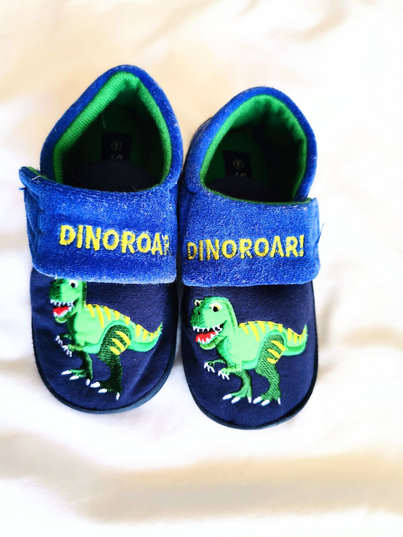 Kapcie Slipper Dinozaur r 9 czyli 26 wkł 15,5 cm