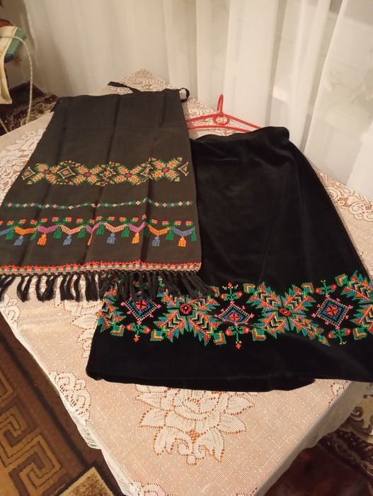 Продаж спідниці та запаски