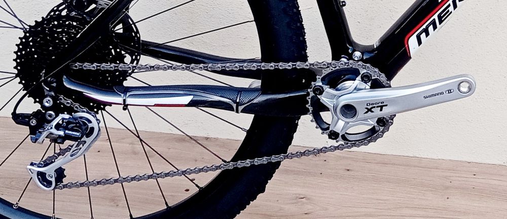 JF-Bikes Duas bicicletas carbono 27,5 M, Merida XT/ Scott Scale