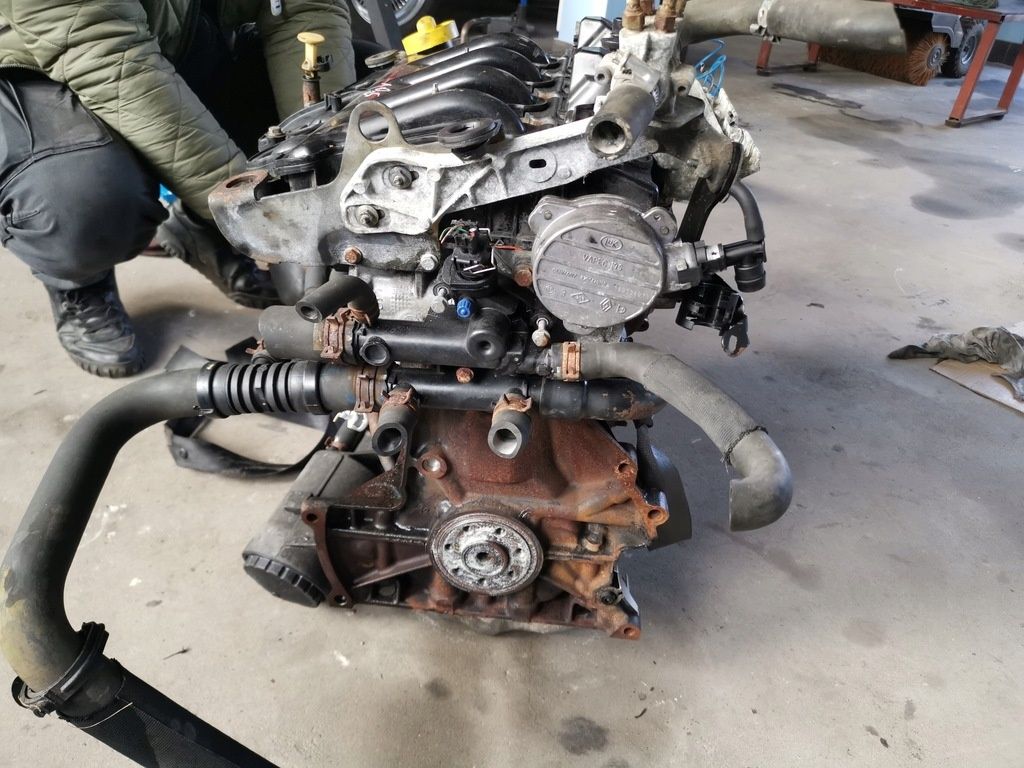 Двигун мотор 2,5 CDTI, Opel Vivaro, Renault Traffic, Nissan Primaster