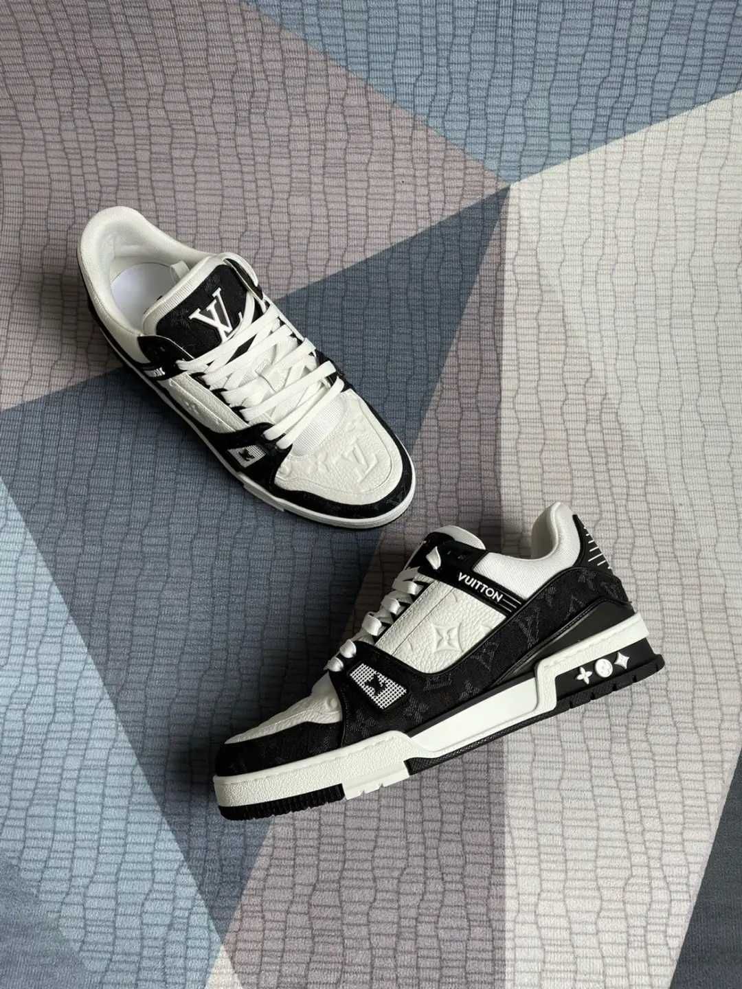 Louis Vuitton LowLvTrainerBlack Oryglnał Nowe Trampki Modny wybór 44
