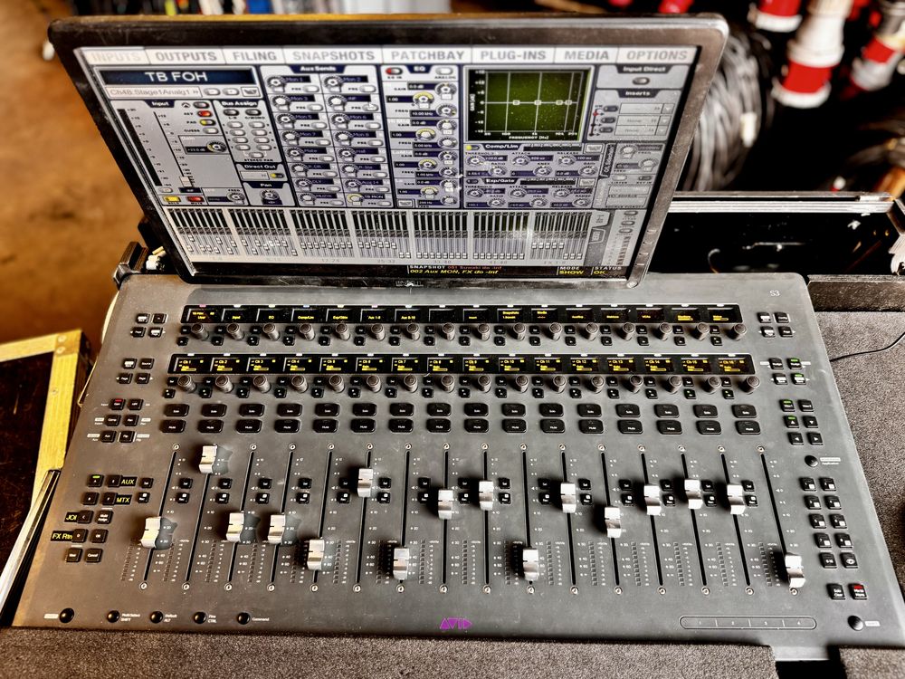 Mikser cyfrowy Avid S3L + 2x Stage16 Protools