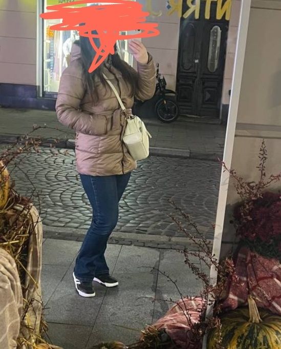 Зимова куртка з поясочком 40р