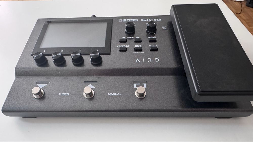 Efekt gitarowy Boss GX-10 + dodatki, na gwarancji