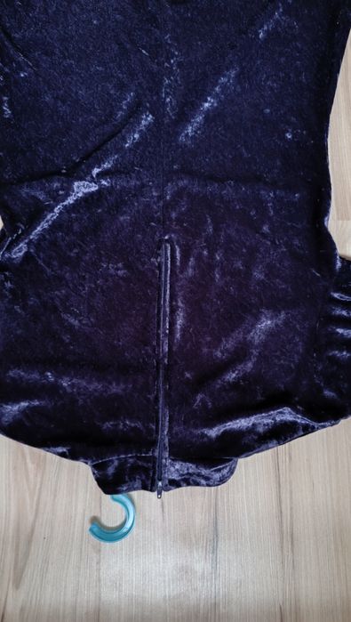 Sukienka XS welurowa fiolet święta