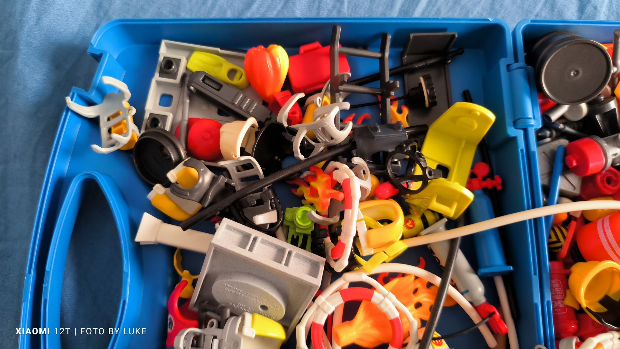 Playmobil elementy różne strażackie węże gasnice hełmy