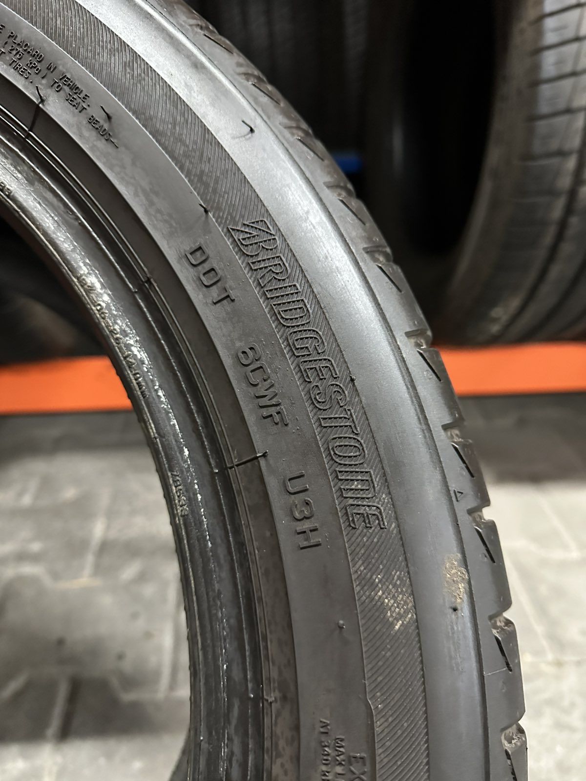 Шини Резина Літо 255/45 R18 103H Bridgestone Turanza T005
