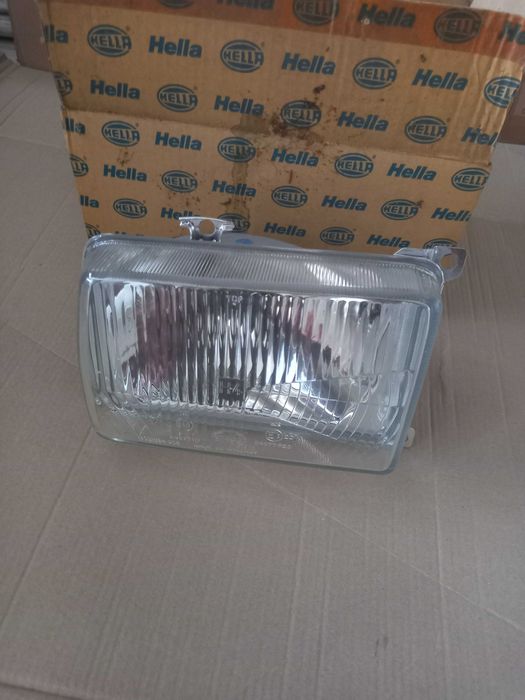 Volkswagen Passat B2 "szczupak" lampa prawa prawy przod Nowa