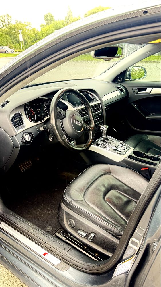 Продам Audi A4 quattro S-line