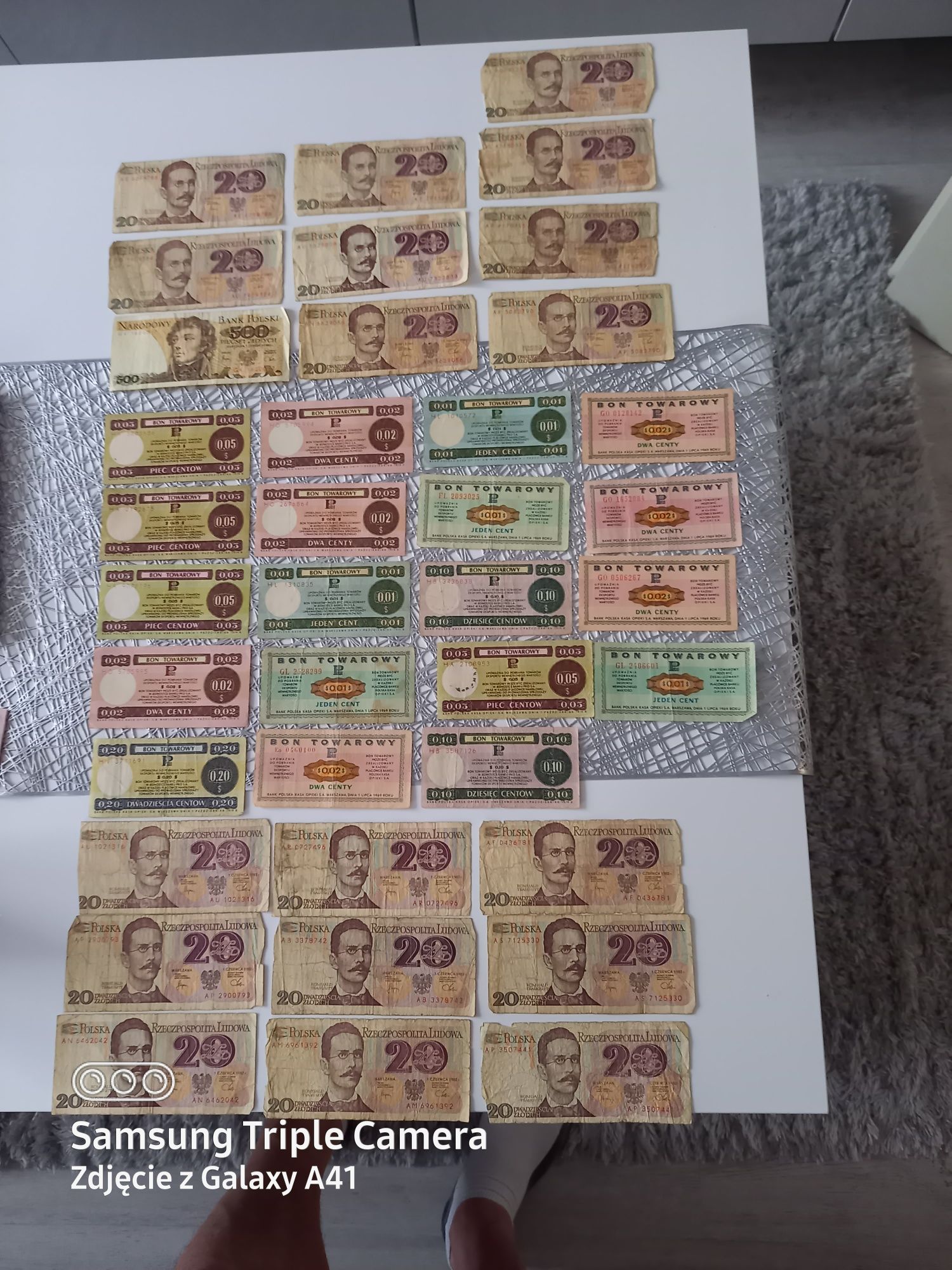 Banknoty i monety