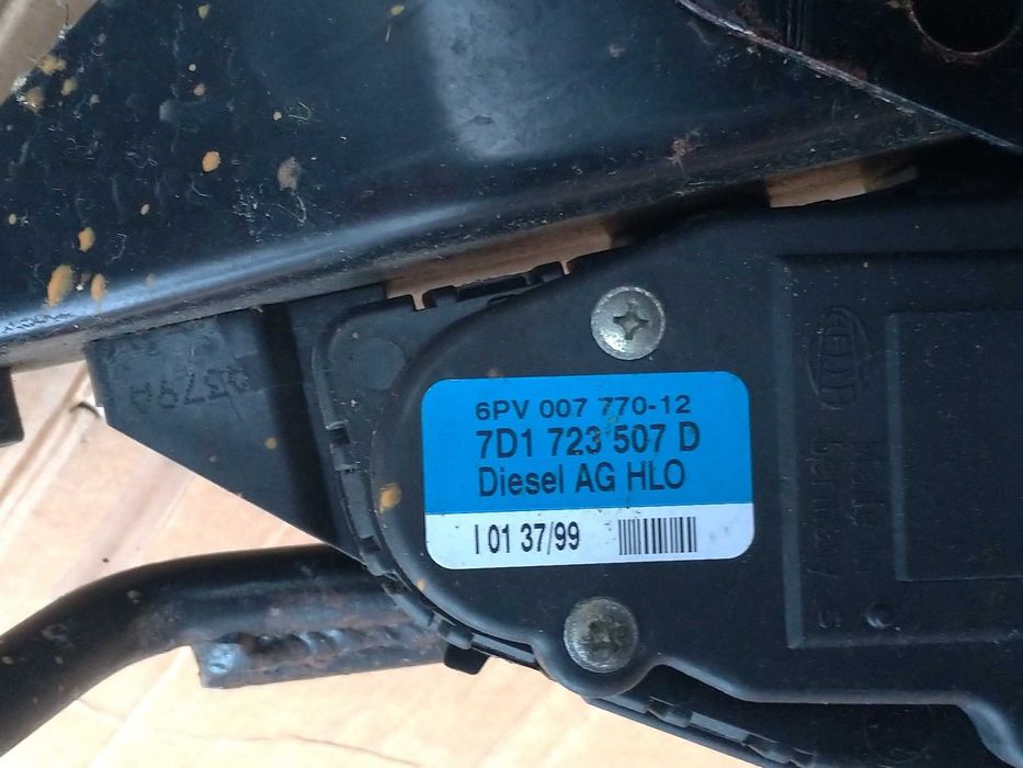 Pedal acelerador VW Caravelle, Transporter T-4. Automat. Mod.2001