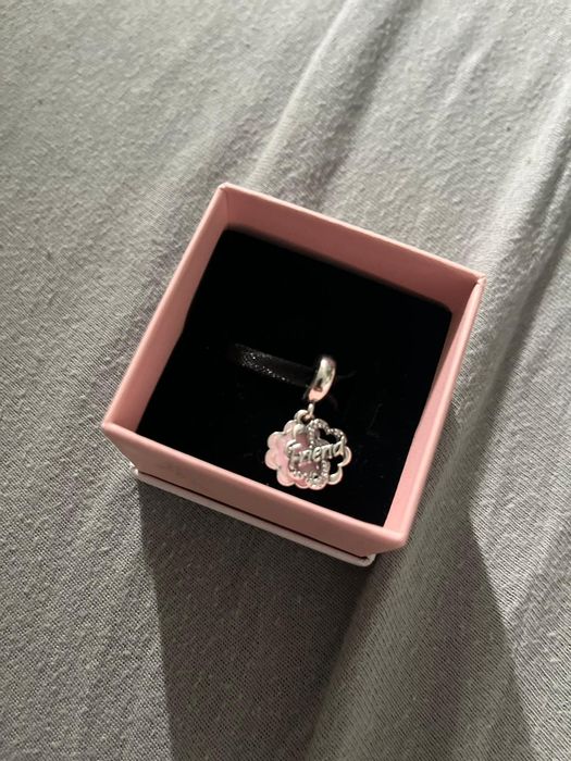 Pandora Charms Friend czterolistna koniczyna przyjaźni