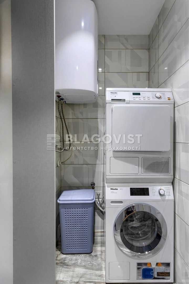 Продаж 3-х кімн кв-ри вул.Шота Руставелі 27 Дореволюційний будинок