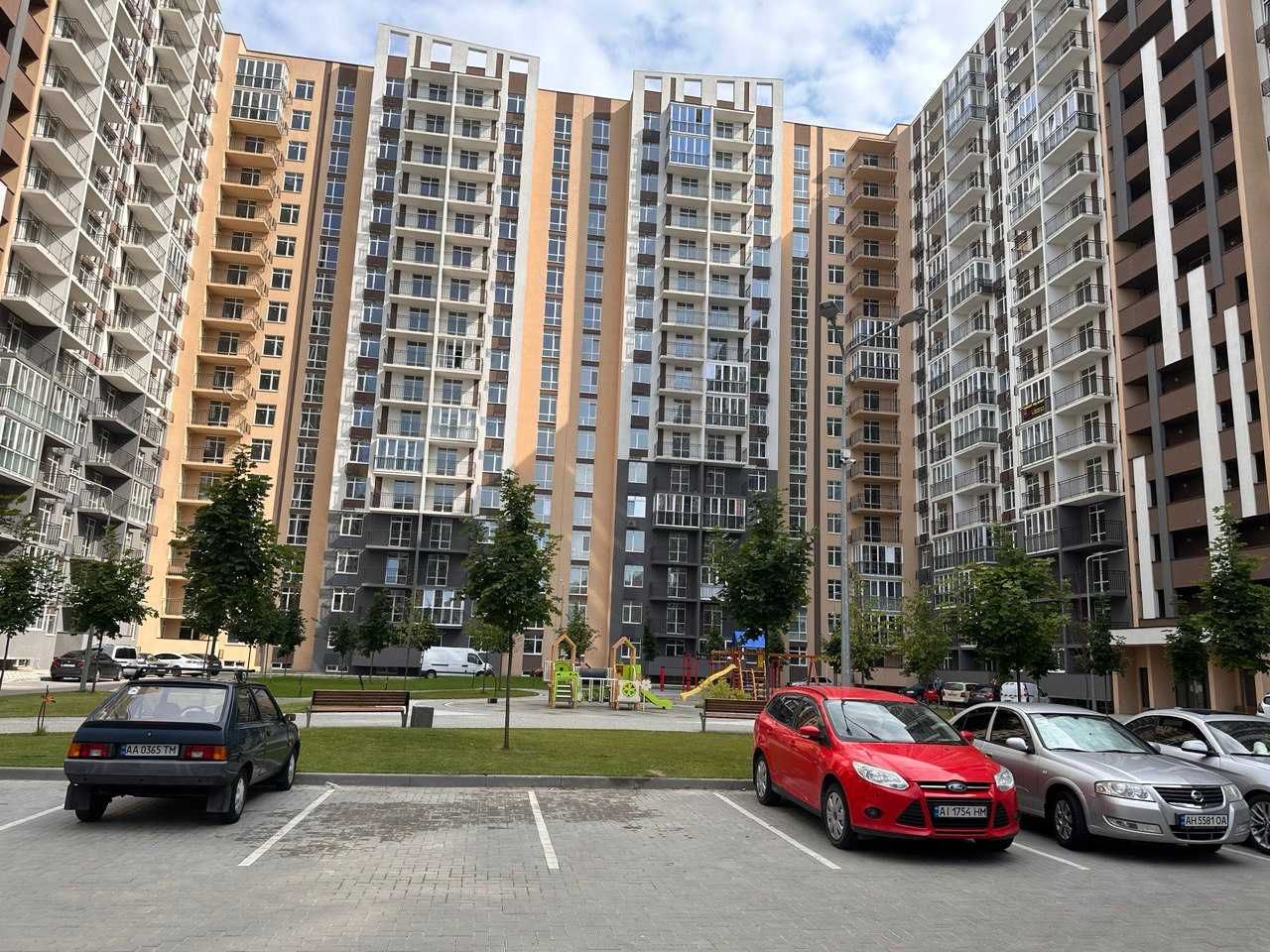 Продам 3 к.кв.  Кришталеві Джерела, Заболотного 148-В, 93 м.кв.