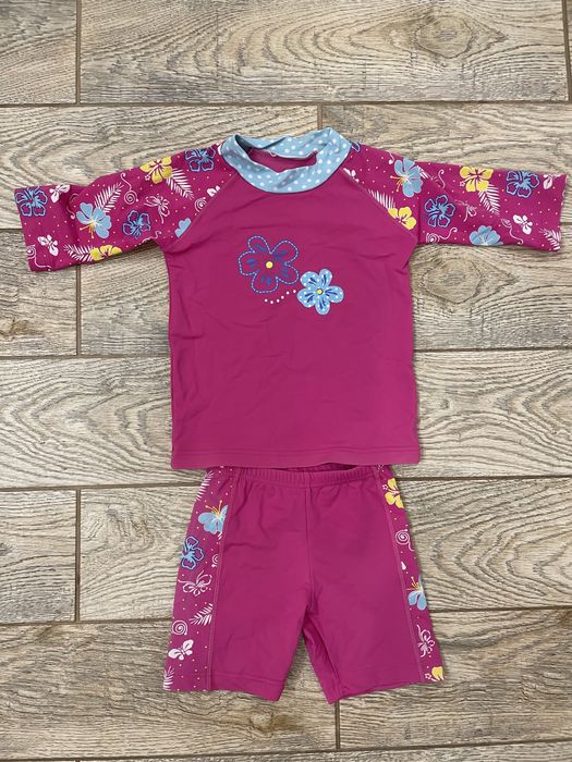 Костюм для плаванья , купальник 98-104