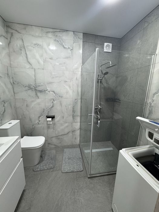 Здається 2 кімнатна в новобудові ЖК Гранд Сіті Домбровский.