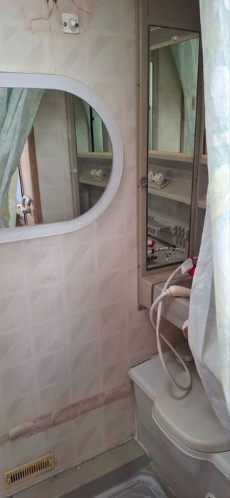 Кемпінг, дім на колесах