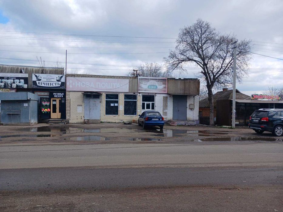 Комерційне приміщення в оренду/продаж