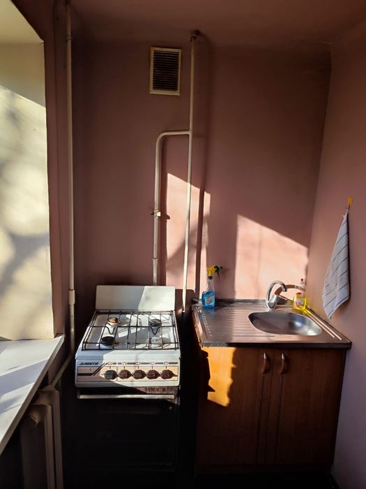 Продам 1 кімн. квартиру кільце 44 кварталу