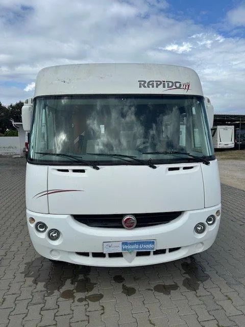 Rapido Serie 9m 985F  Cama Garagem