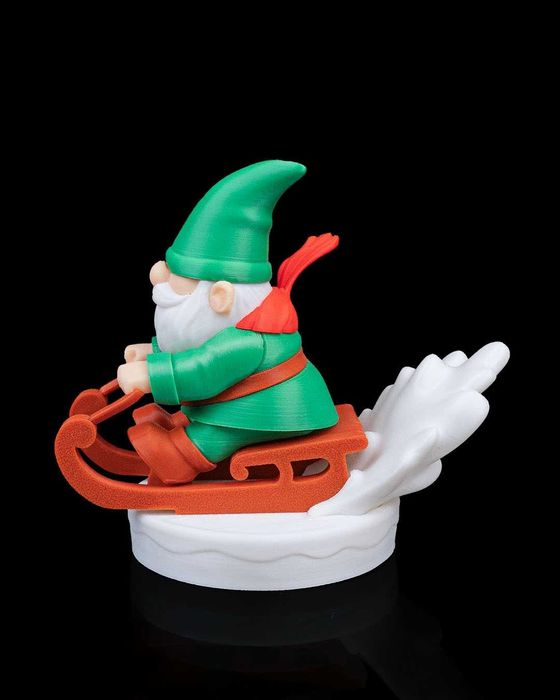 Gnom Saneckarz - Gotowy na zjazd ze świątecznej górki!