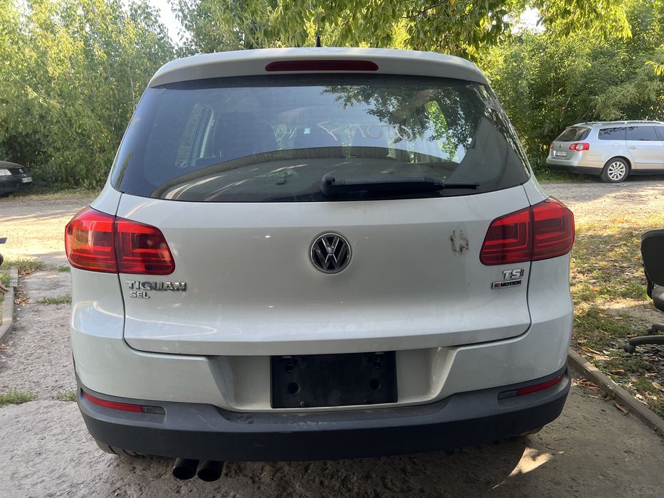 Кришка багажника ляда бампер задній тігуан тигуан vw tiguan lc9a