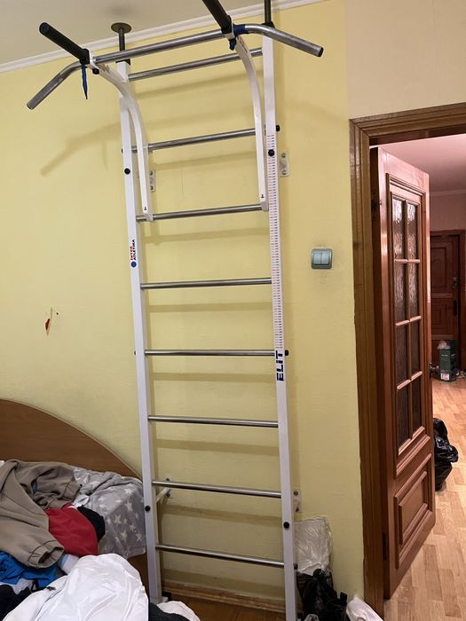 Шведская стенка с лавкой для пресса