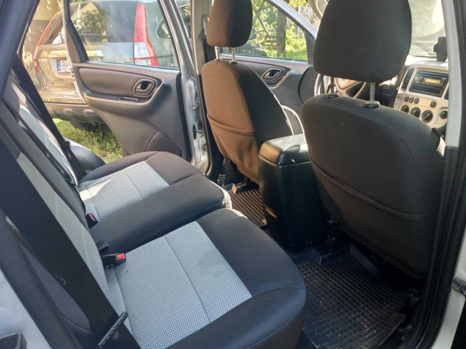 Auto w teren i na szosę 4x4 ze Szwajcarii użytkuję 6 lat jako 2 wlaśc.