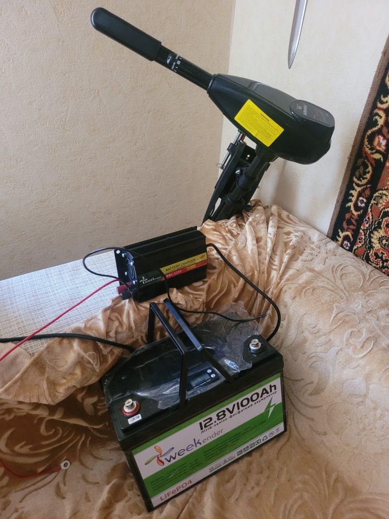 Лодкв пвх +мотор+аккумулятор