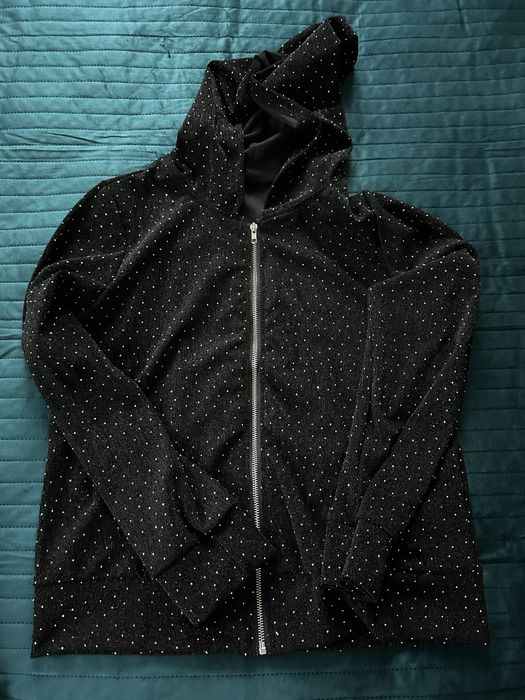 Костюм зі стразами