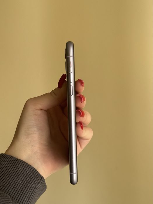 Айфон 11, 128 ГБ