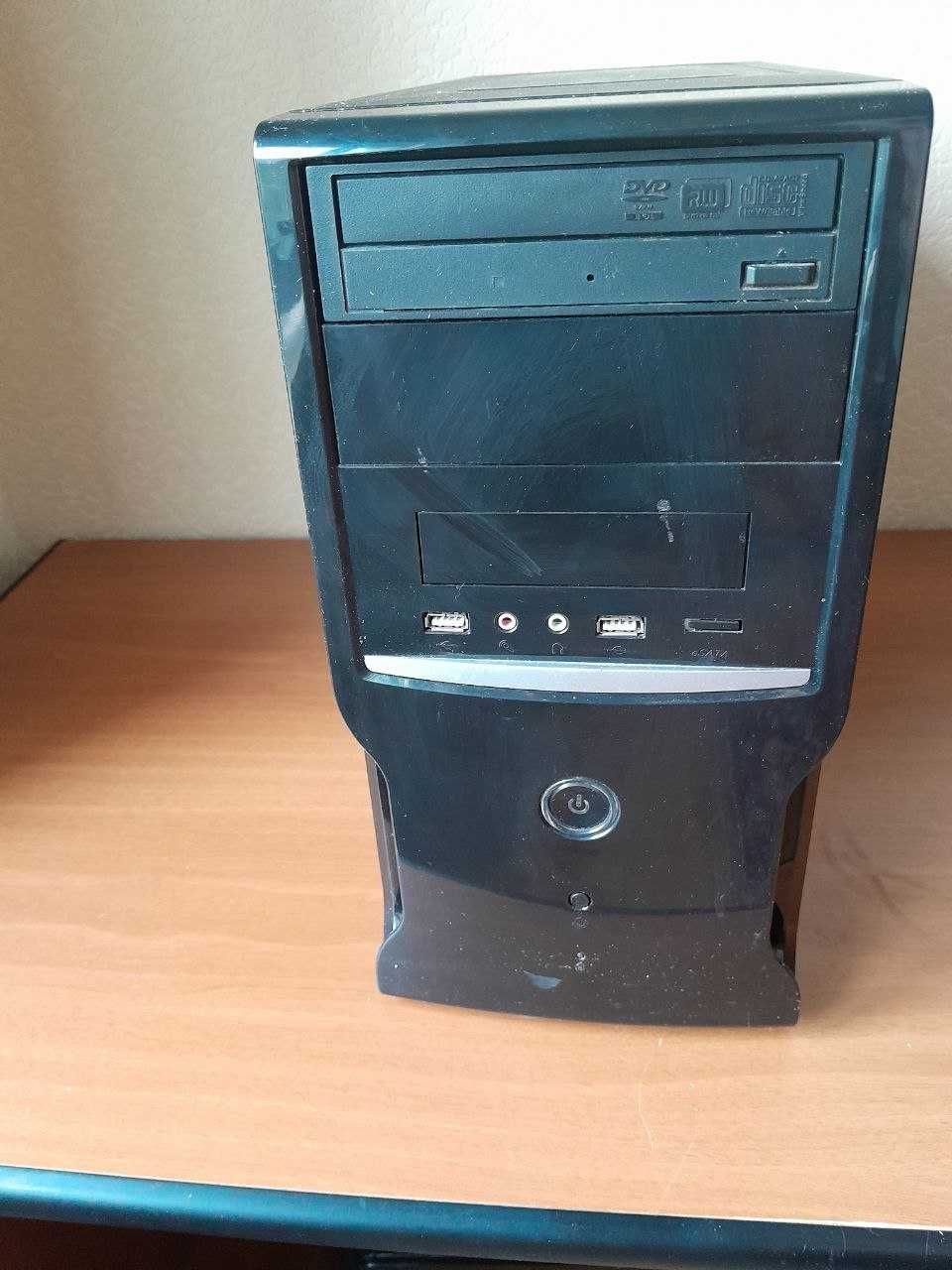 Комп'ютер десктоп. Intel q6600 + 2гб ОЗУ, + 1 ТБ жорсткий диск.