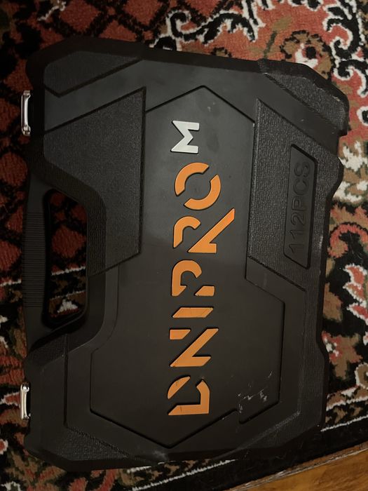 Набір інструментів на 112 одиниць Dnipro M