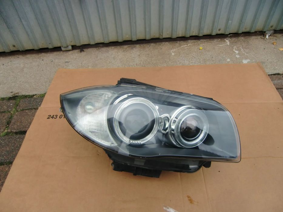 Lampa prawa Bmw 1 E81 E87 E82 Xenon NIE SKRĘTNY Europa