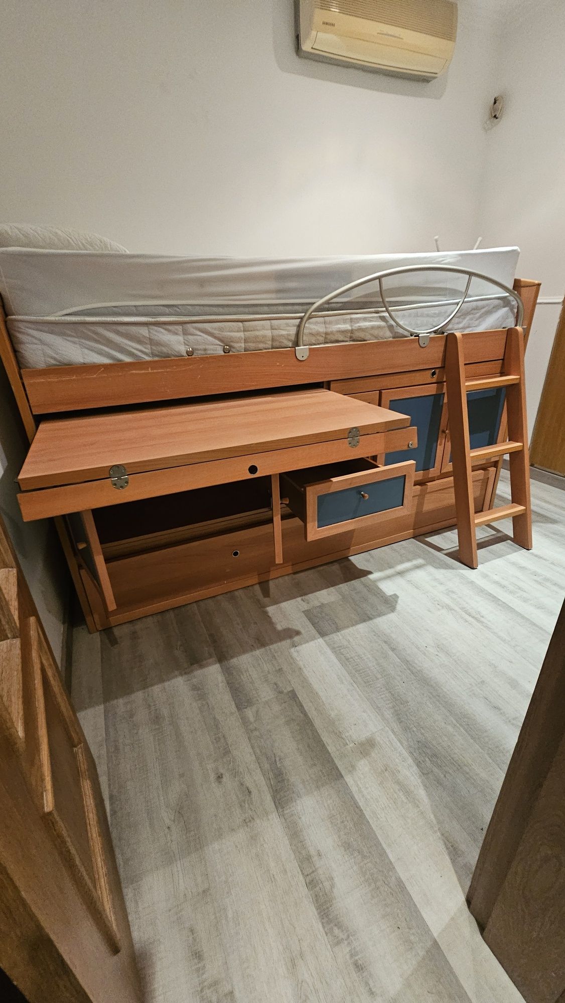 Cama gavetão com muita arrumação