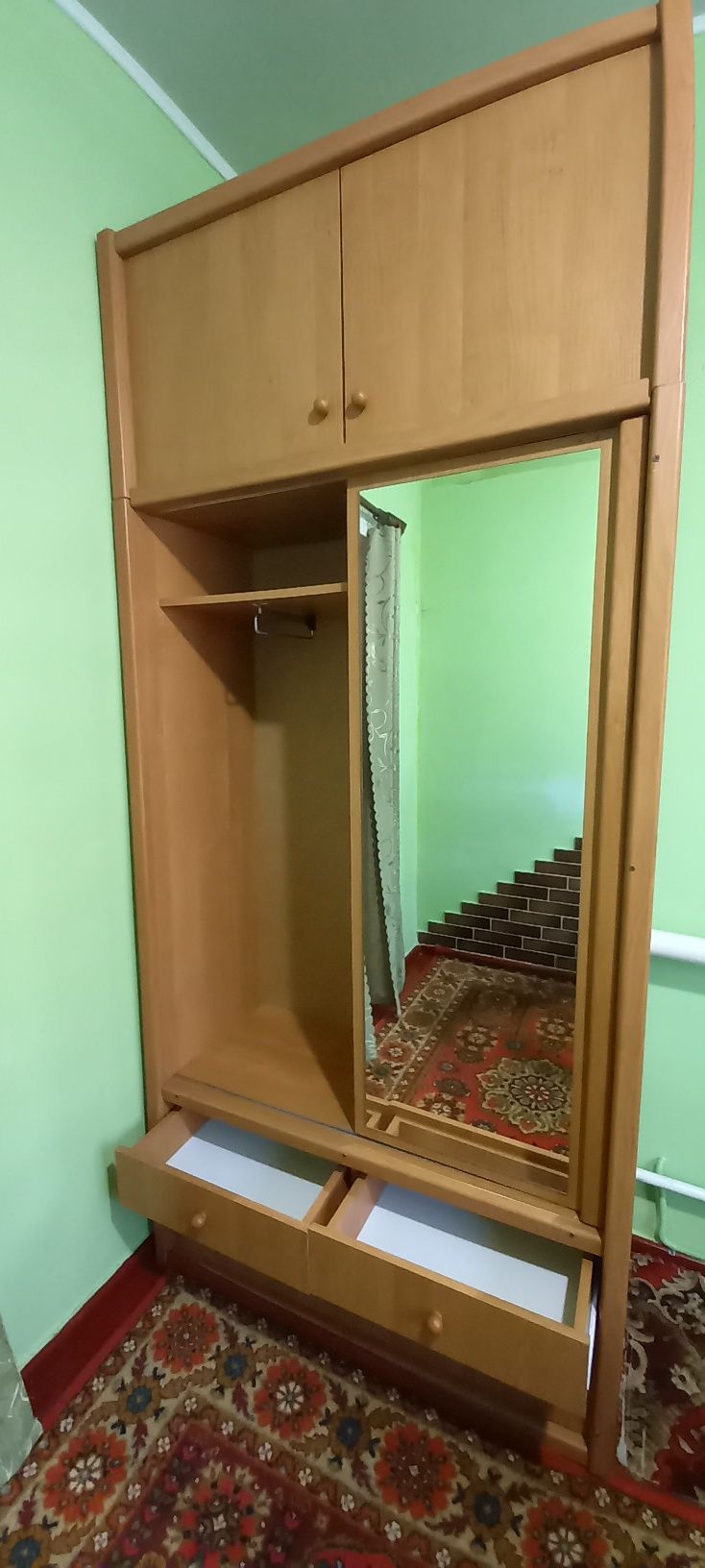 Передпокій "Каріна",б/в