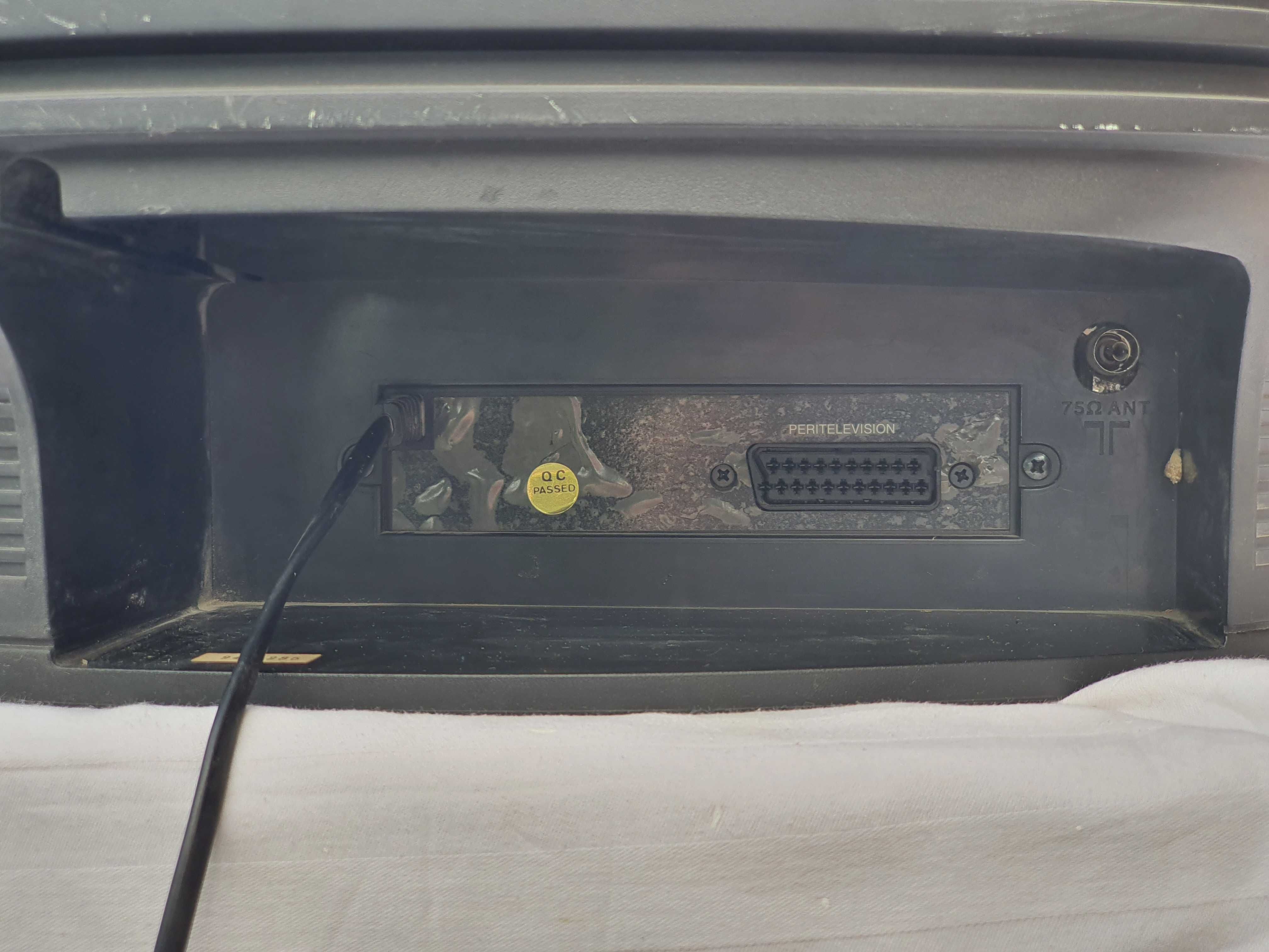 SKYTRONIC telewizor ekran 20 cali, kineskop